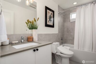 1312 Yakima Avenue S, Seattle, WA 98144-3833 - Photo 27