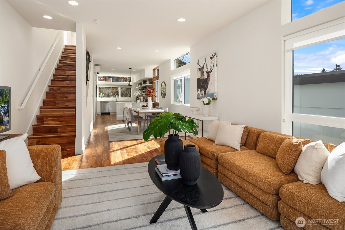 1312 Yakima Avenue S, Seattle, WA 98144-3833