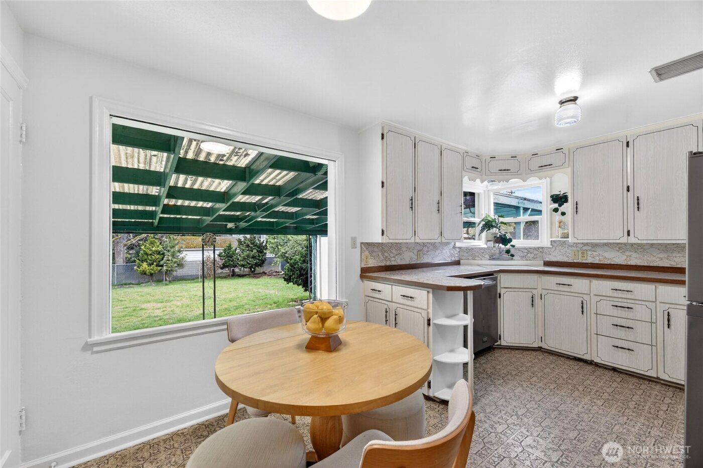 10016 13th Avenue NW, Seattle, WA 98177