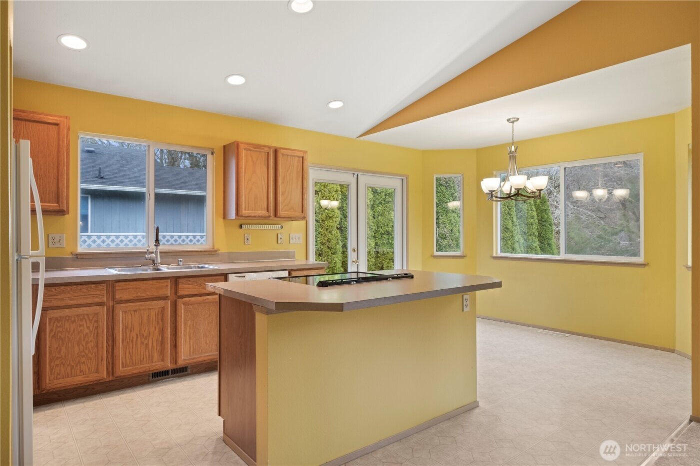 1225 Sherman Avenue , Port Orchard, WA 98366