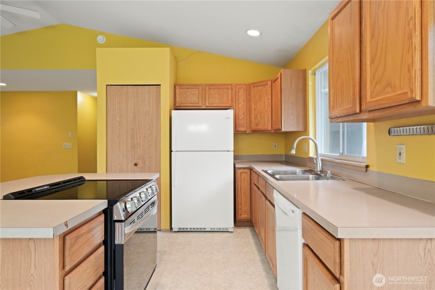 1225 Sherman Avenue , Port Orchard, WA 98366