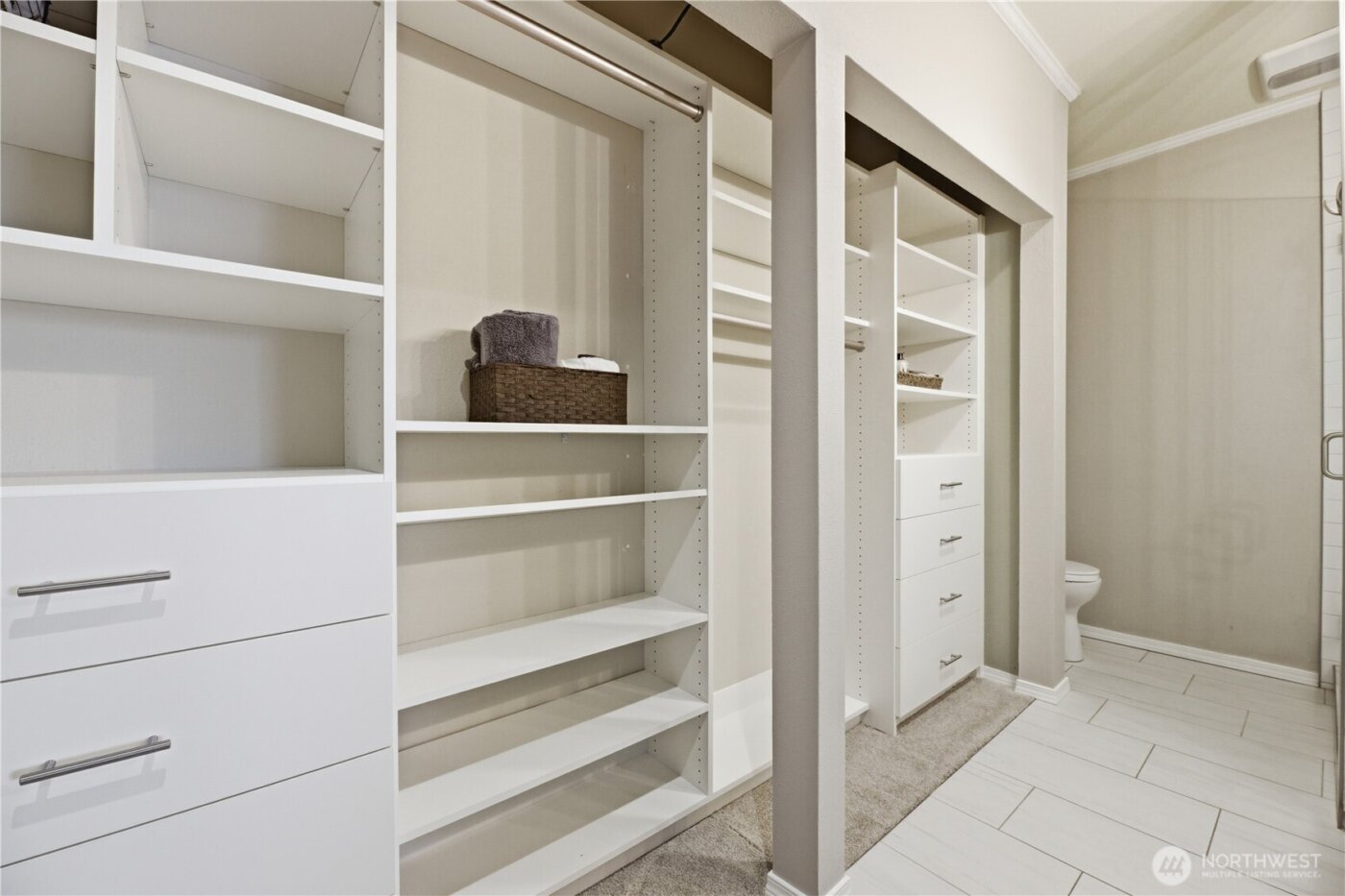 2253 Gilman Drive W #505, Seattle, WA 98119