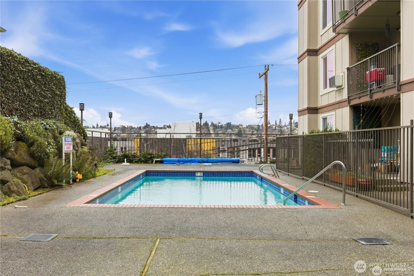 2253 Gilman Drive W #505, Seattle, WA 98119