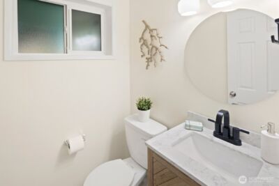 7038 Cleopatra Place NW, Seattle, WA 98117 - Photo 23