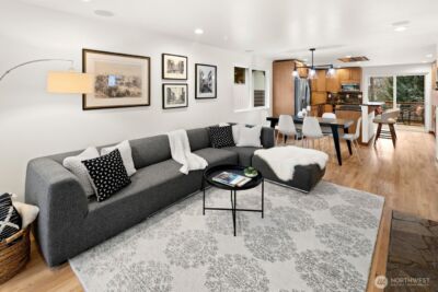 7038 Cleopatra Place NW, Seattle, WA 98117 - Photo 3