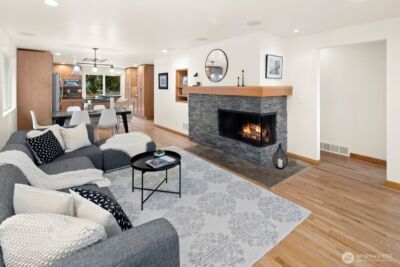 7038 Cleopatra Place NW, Seattle, WA 98117 - Photo 4