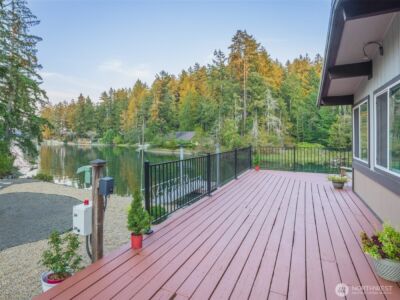 5440 E Grapeview Loop Road , Allyn, WA 98524 - Photo 18