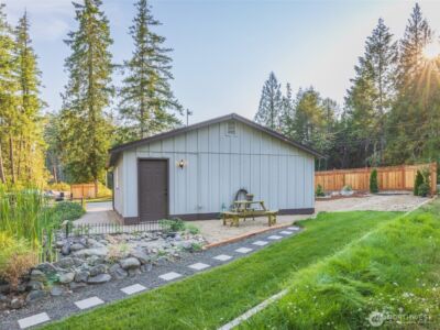 5440 E Grapeview Loop Road , Allyn, WA 98524 - Photo 25