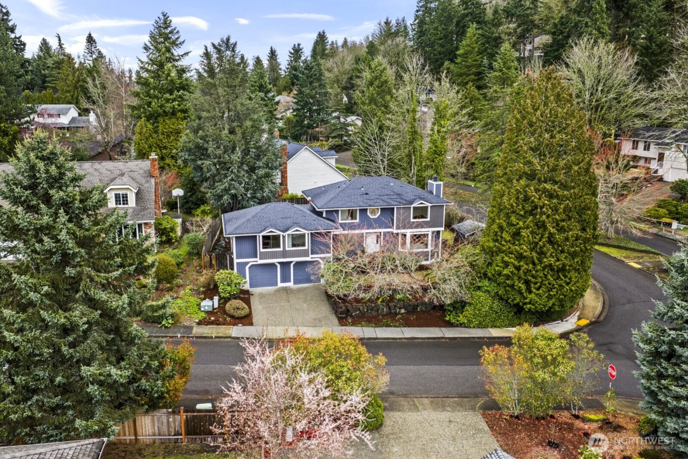 14216 SE 51st Street , Bellevue, WA 98006