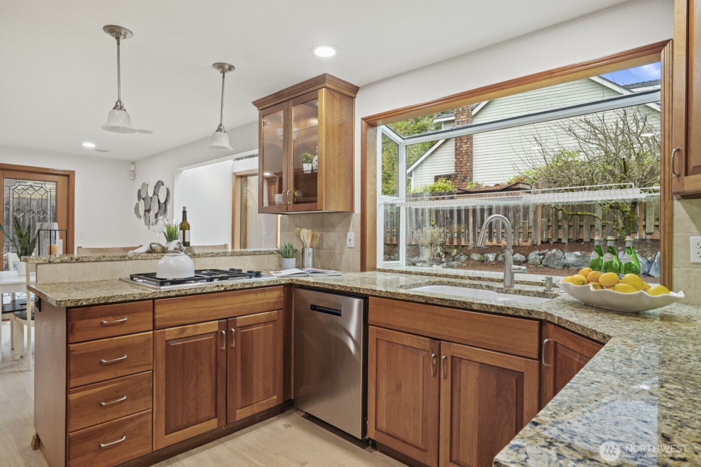 14216 SE 51st Street , Bellevue, WA 98006