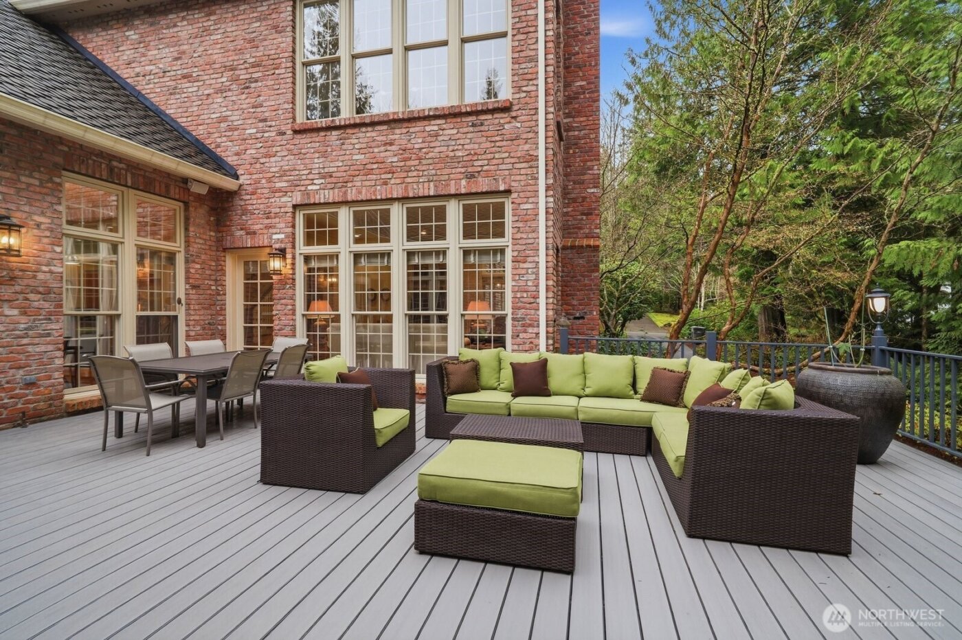 19827 223rd Avenue NE, Woodinville, WA 98077-0744