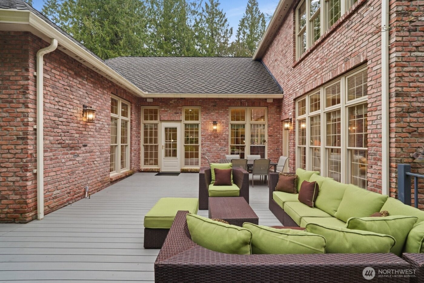 19827 223rd Avenue NE, Woodinville, WA 98077-0744