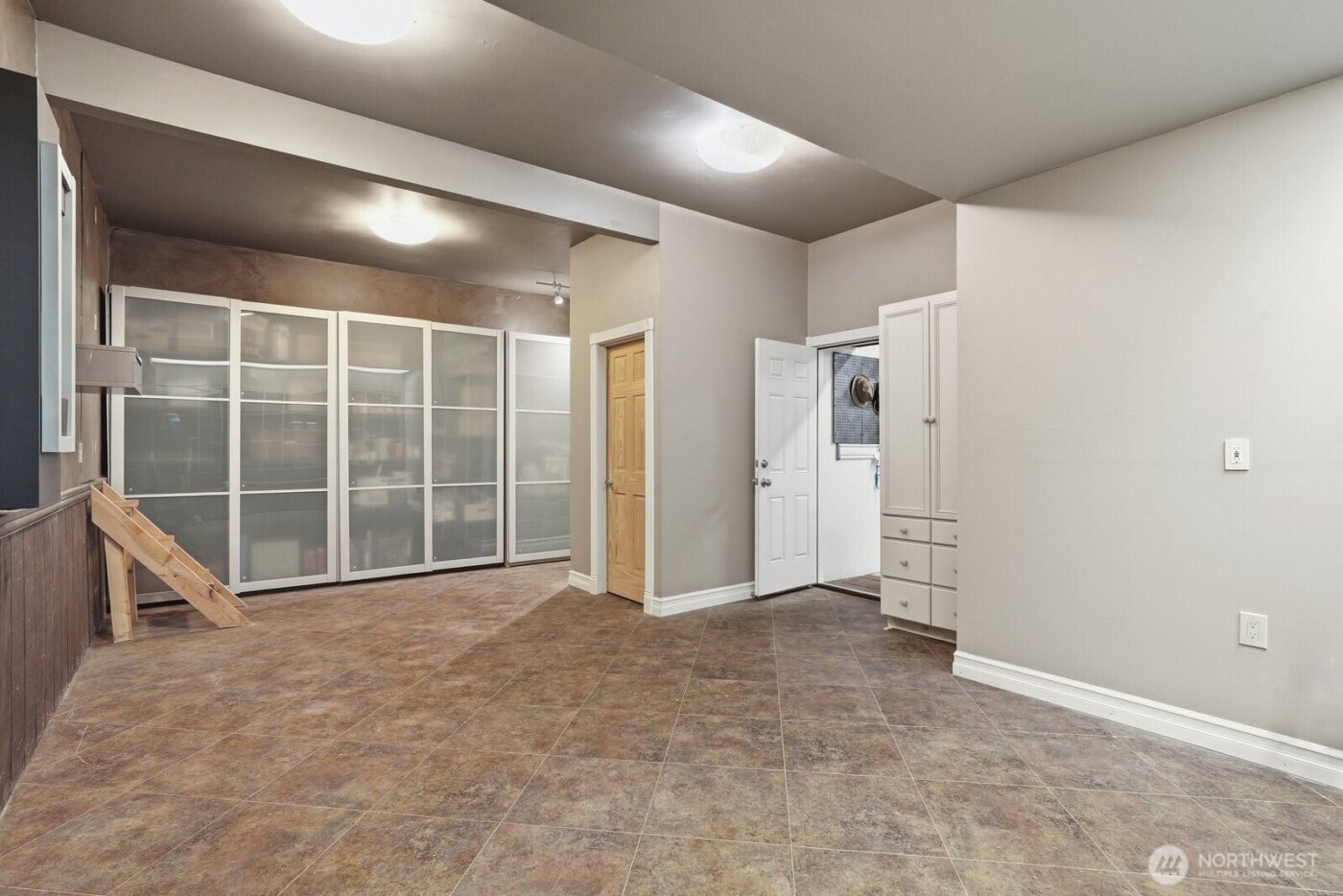 19827 223rd Avenue NE, Woodinville, WA 98077-0744