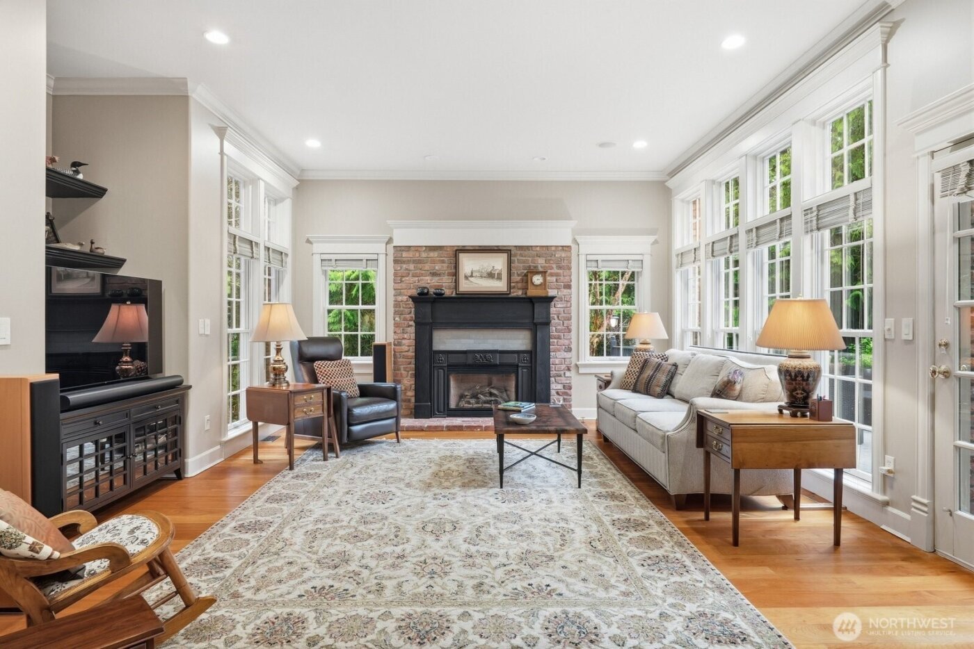 19827 223rd Avenue NE, Woodinville, WA 98077-0744