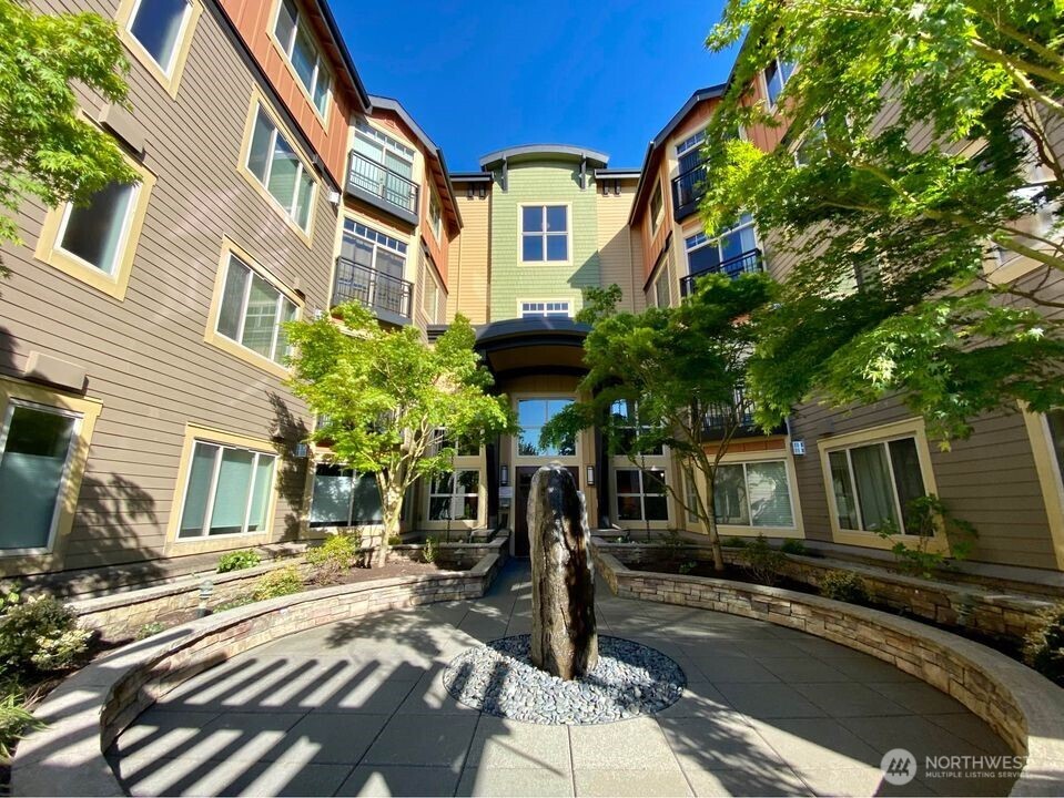 15700 116th Ave NE #204, Bothell, WA 98011