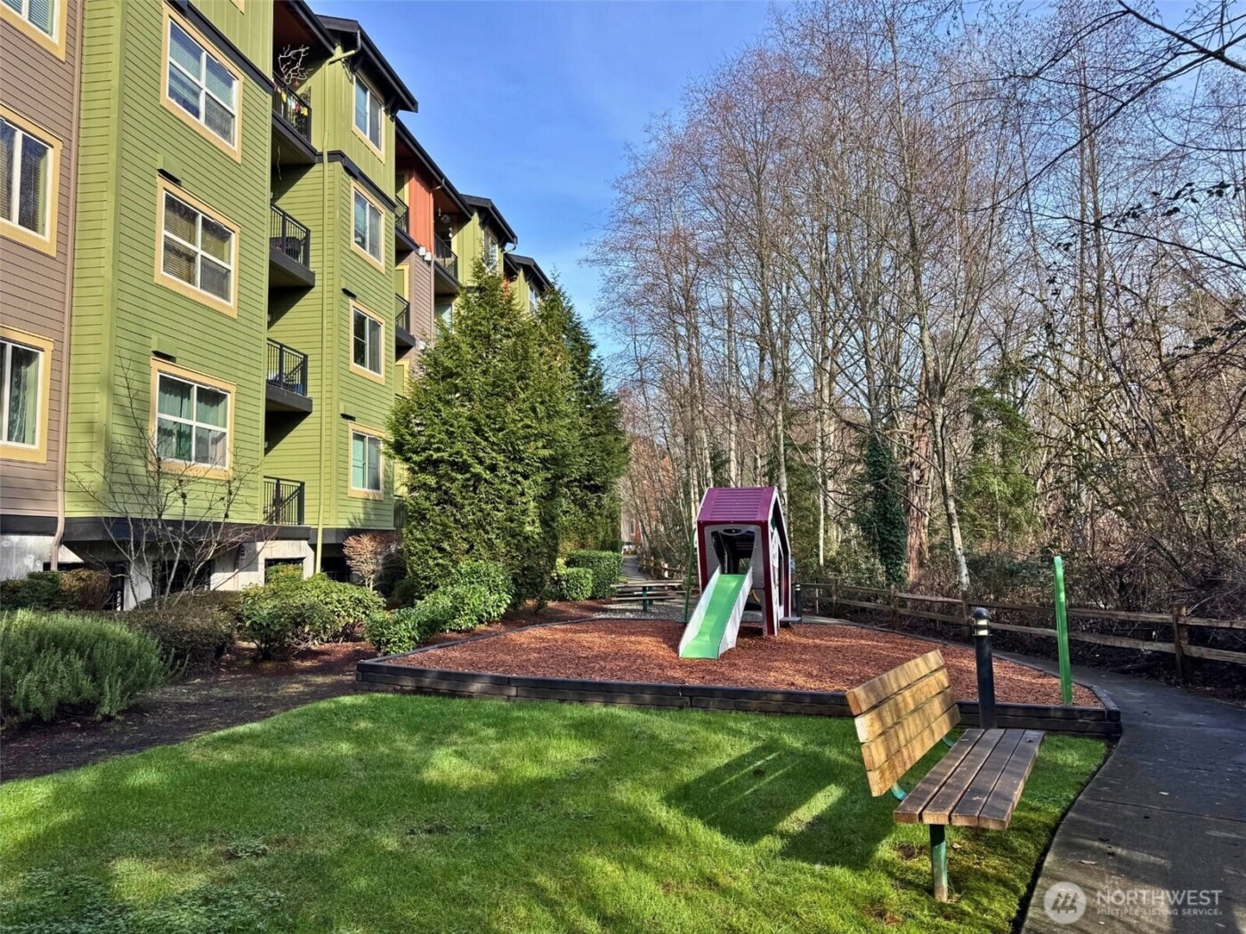15700 116th Ave NE #204, Bothell, WA 98011