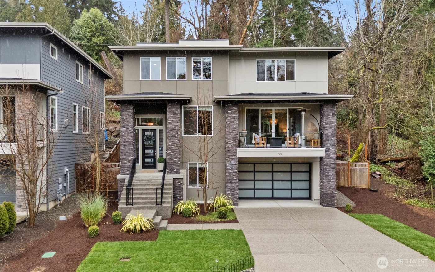 7223 NE 118th Court , Kirkland, WA 98034