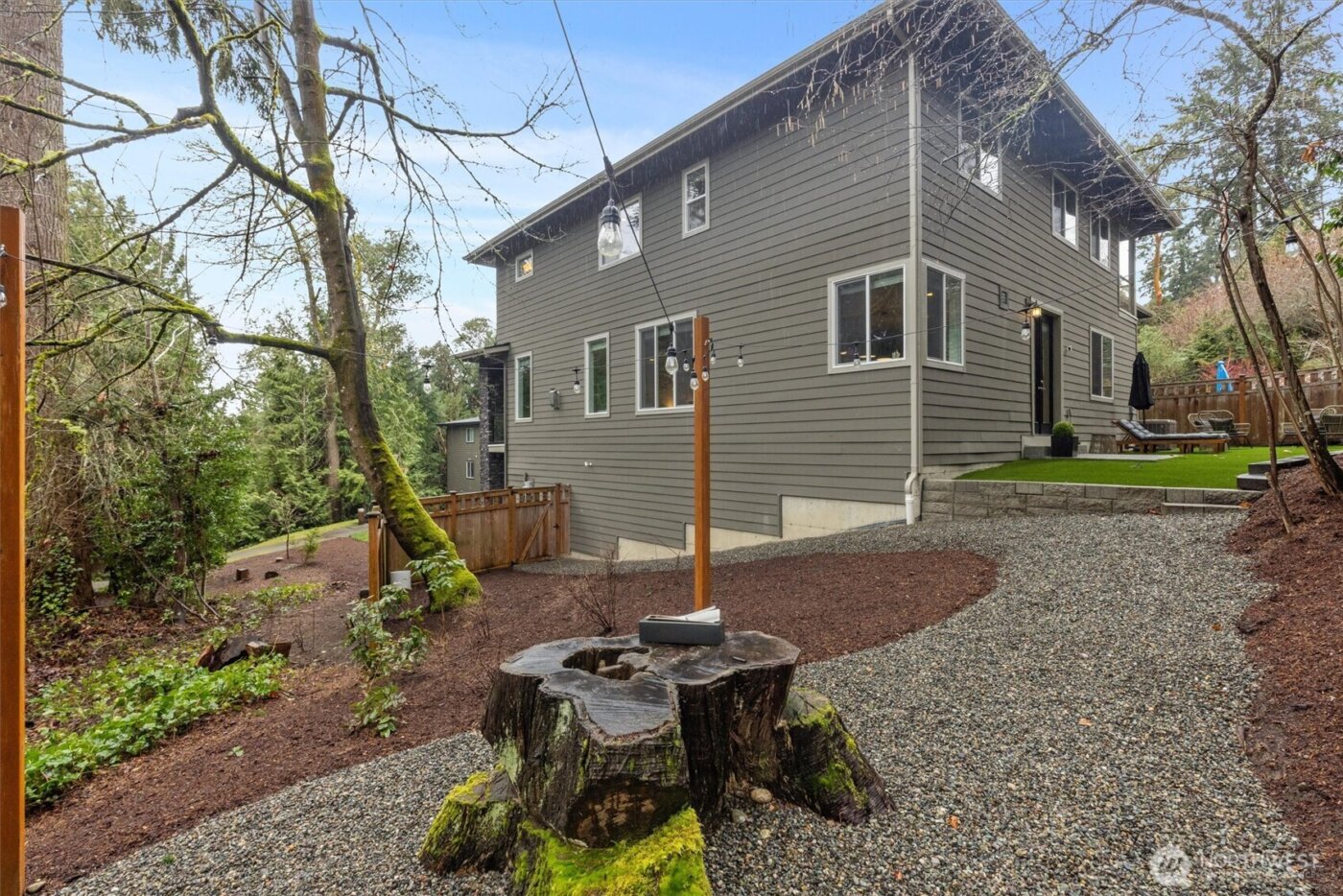 7223 NE 118th Court , Kirkland, WA 98034