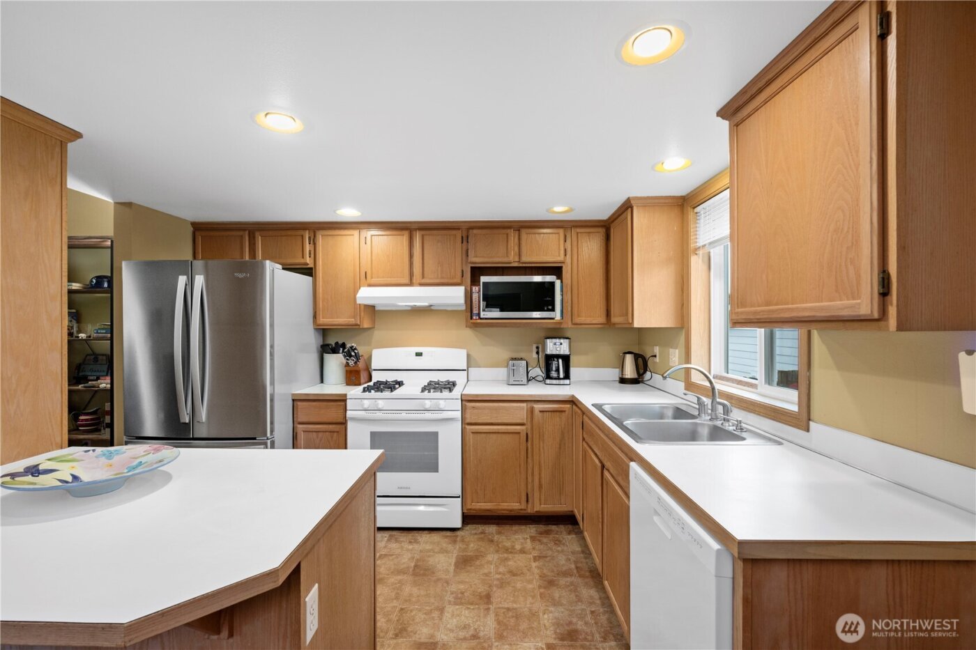 6809 77th Avenue NE, Marysville, WA 98270