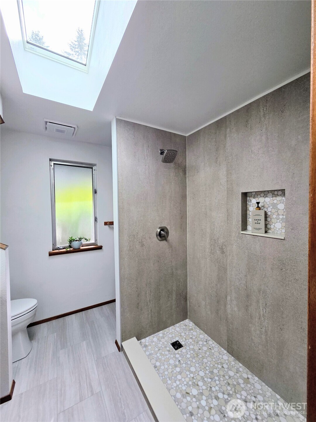 2941 Erlands Beach Loop NW, Bremerton, WA 98312