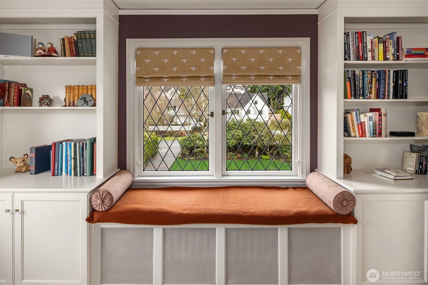 3333 43rd Avenue NE, Seattle, WA 98105