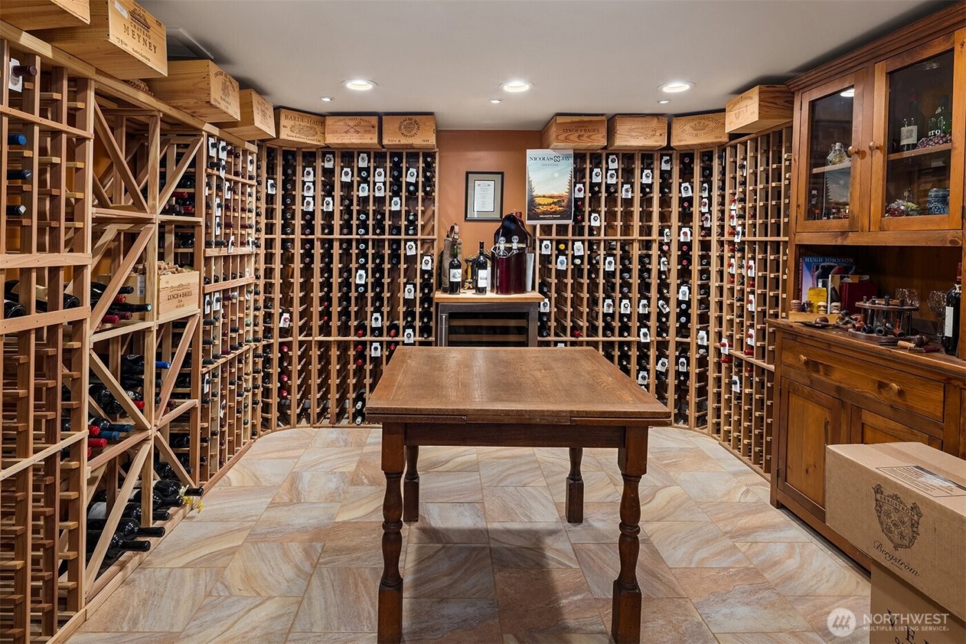 3333 43rd Avenue NE, Seattle, WA 98105