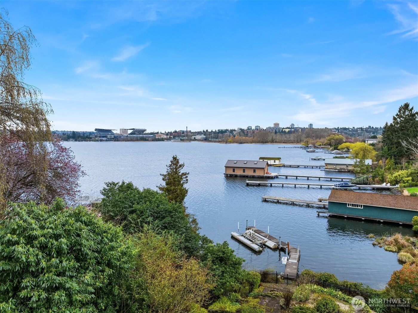 3333 43rd Avenue NE, Seattle, WA 98105