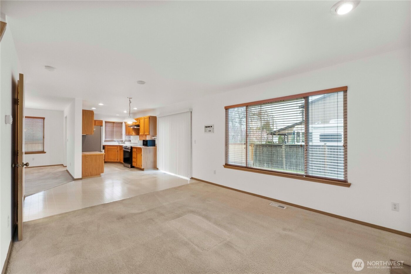 305 Browns Point Boulevard NE, Tacoma, WA 98422