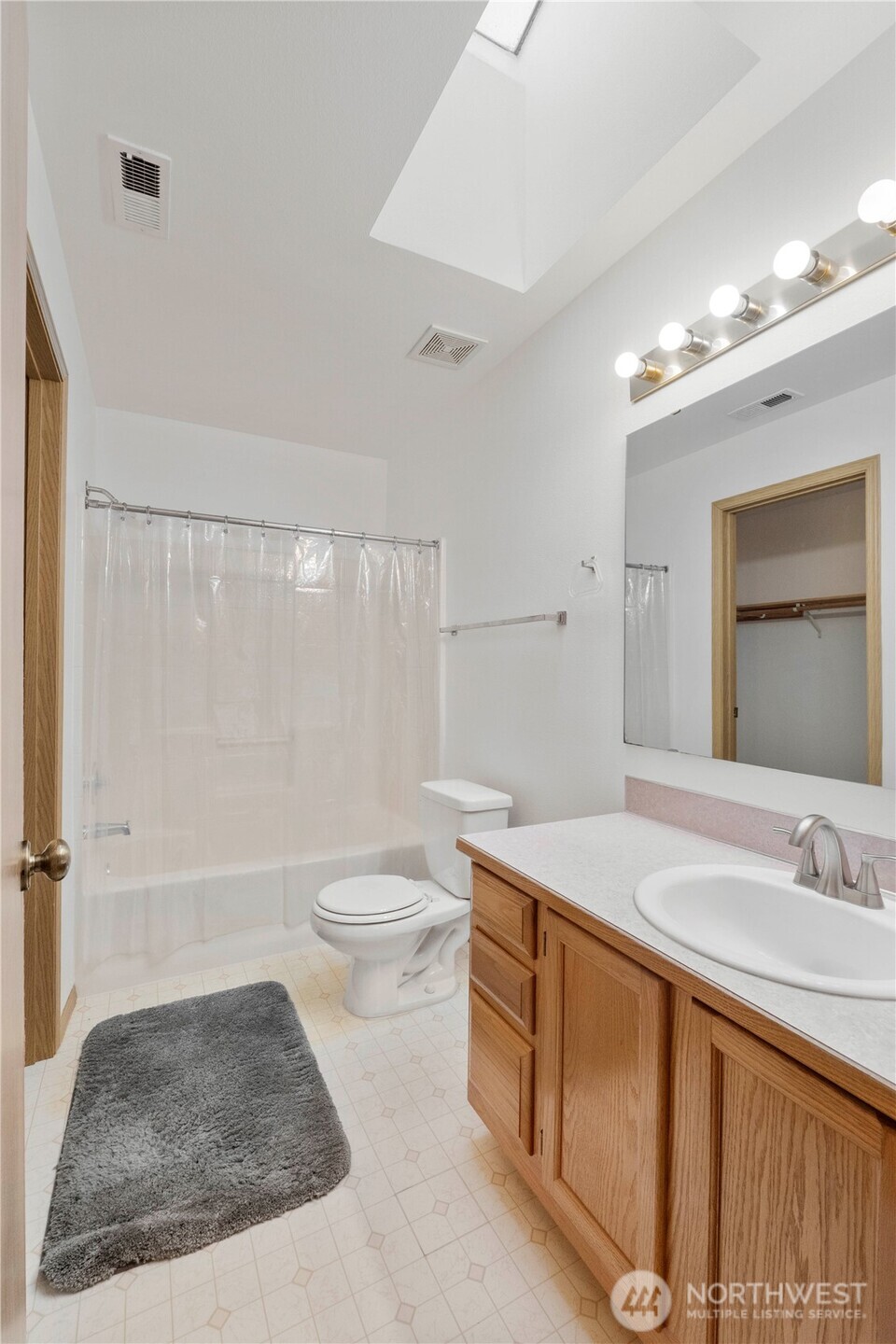 305 Browns Point Boulevard NE, Tacoma, WA 98422