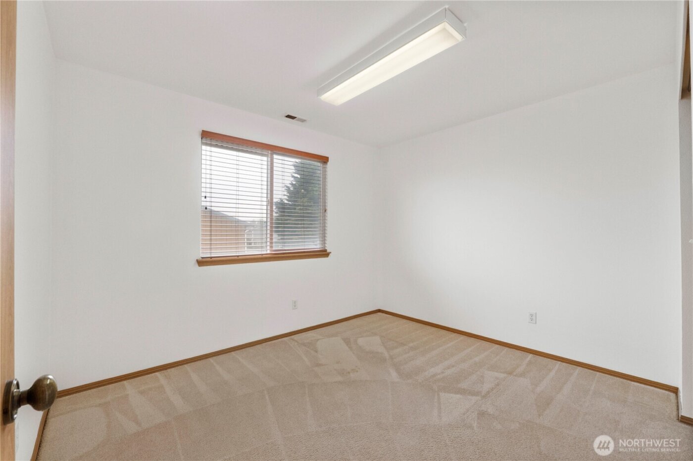 305 Browns Point Boulevard NE, Tacoma, WA 98422