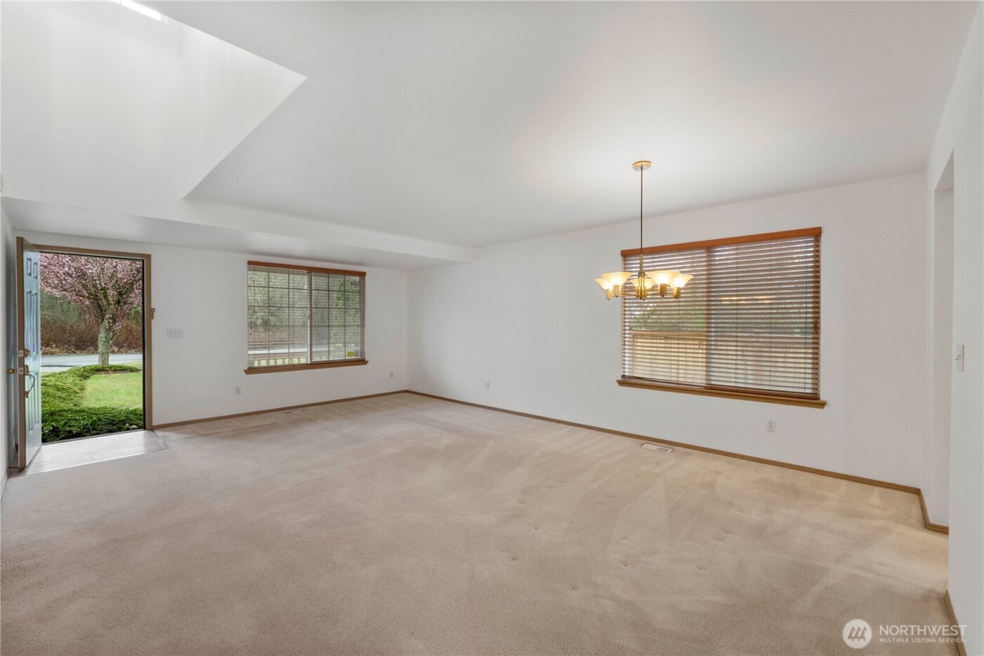 305 Browns Point Boulevard NE, Tacoma, WA 98422