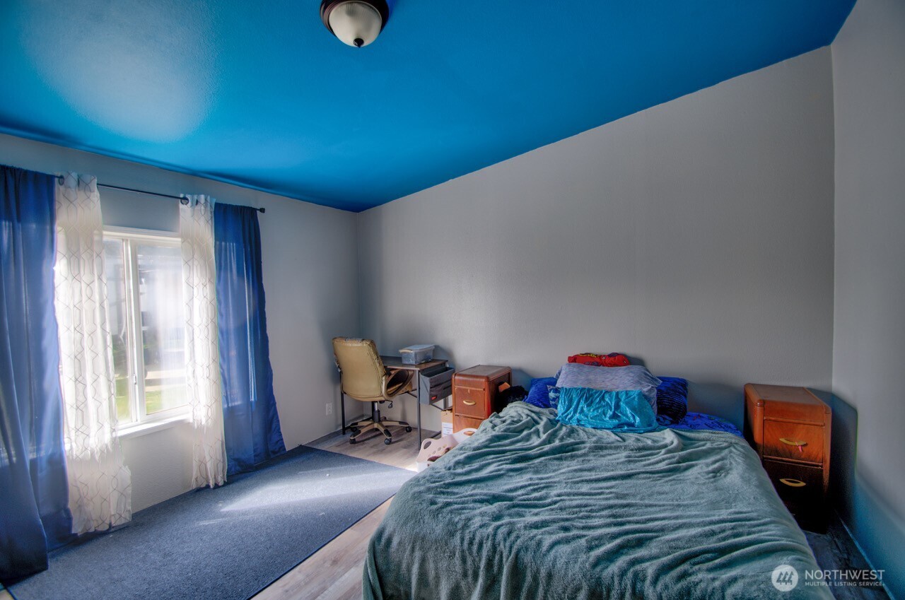 18434 Apricot Street SW, Rochester, WA 98579