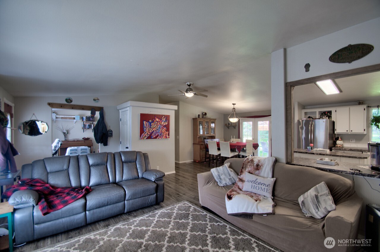 18434 Apricot Street SW, Rochester, WA 98579