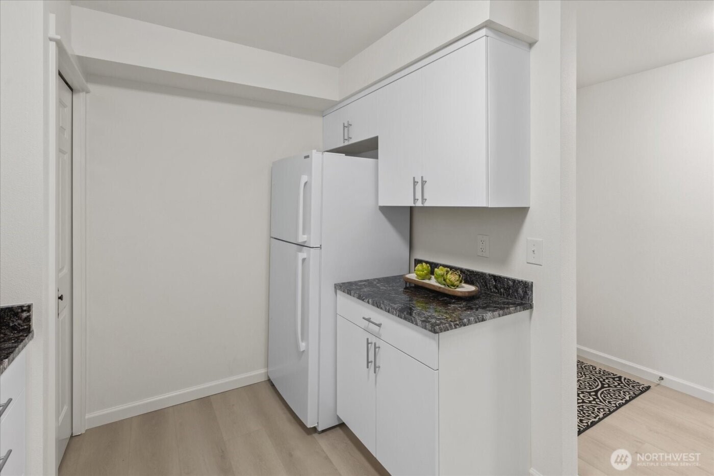 2009 196th Street SE #E303, Bothell, WA 98012