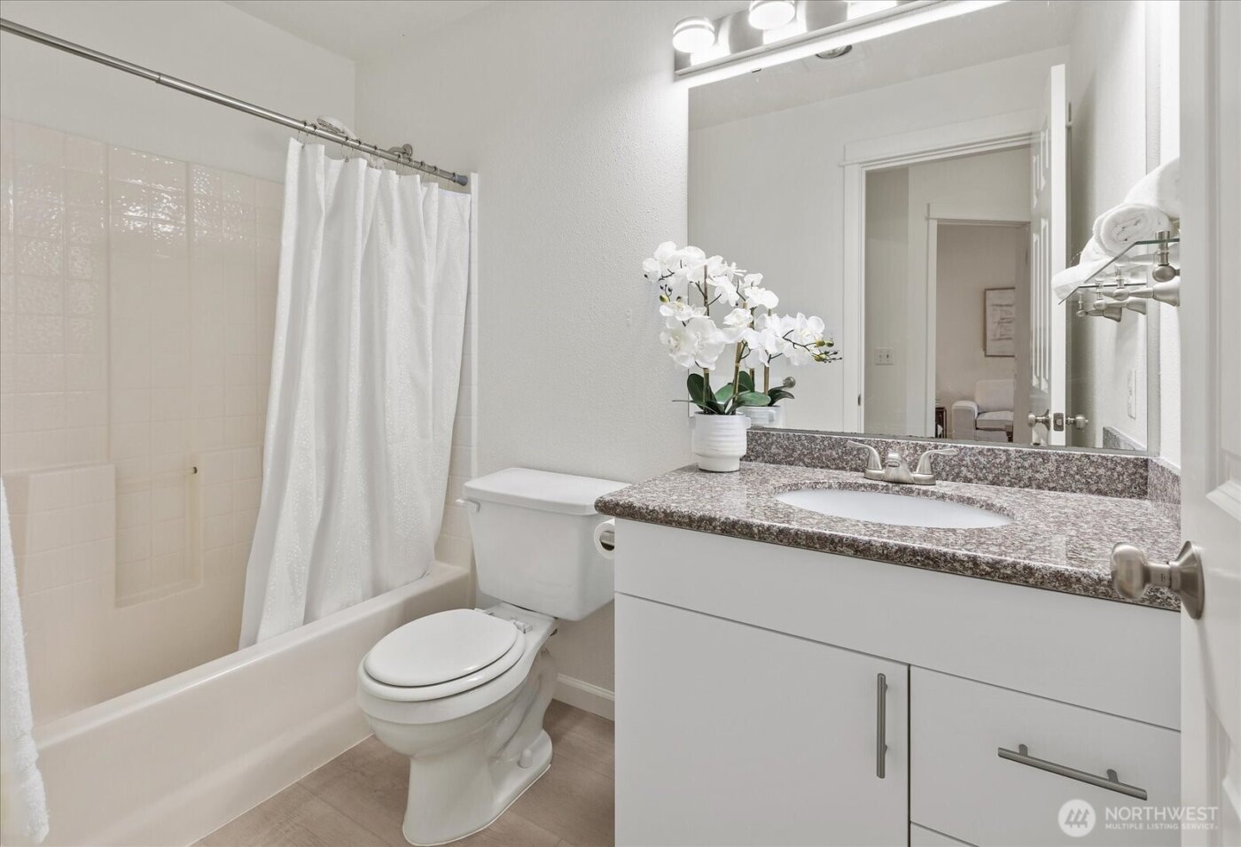 2009 196th Street SE #E303, Bothell, WA 98012