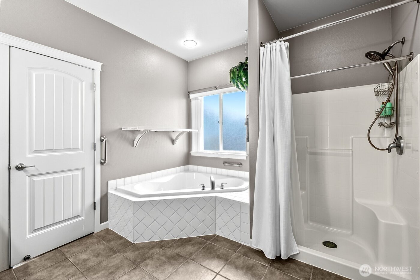 4216 17th Way NE, Olympia, WA 98516