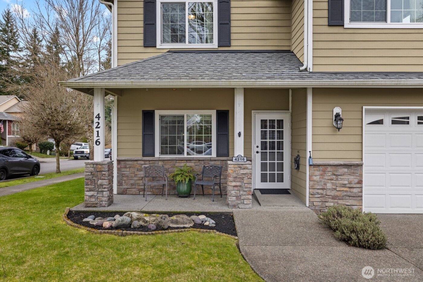 4216 17th Way NE, Olympia, WA 98516
