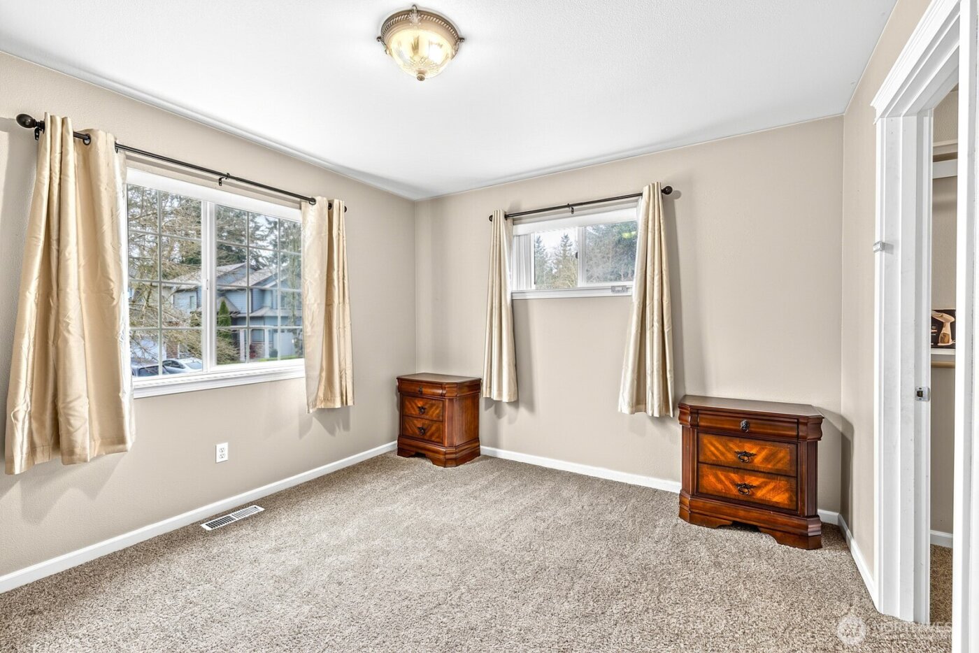 4216 17th Way NE, Olympia, WA 98516