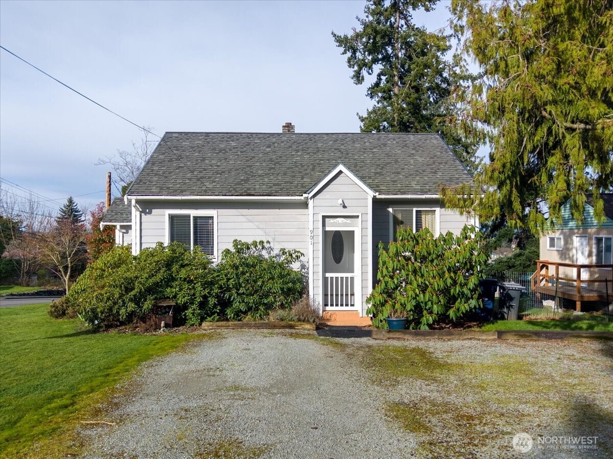 901 N 8th Street , Mount Vernon, WA 98273