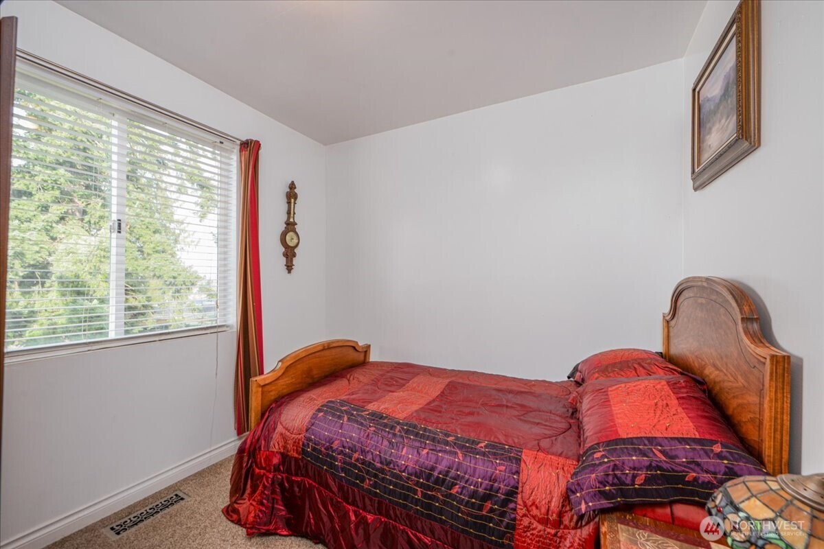 901 N 8th Street , Mount Vernon, WA 98273