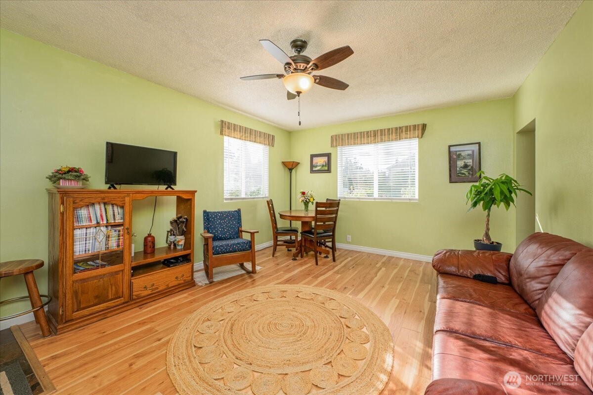 901 N 8th Street , Mount Vernon, WA 98273