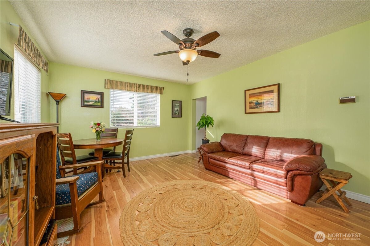 901 N 8th Street , Mount Vernon, WA 98273