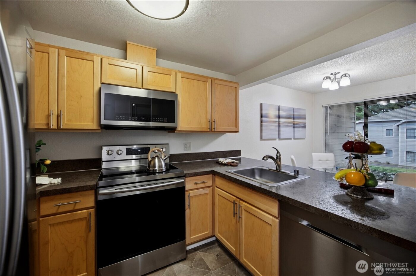 12515 NE 116th Street #B11, Kirkland, WA 98034