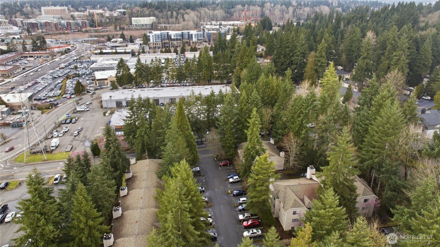 12515 NE 116th Street #B11, Kirkland, WA 98034