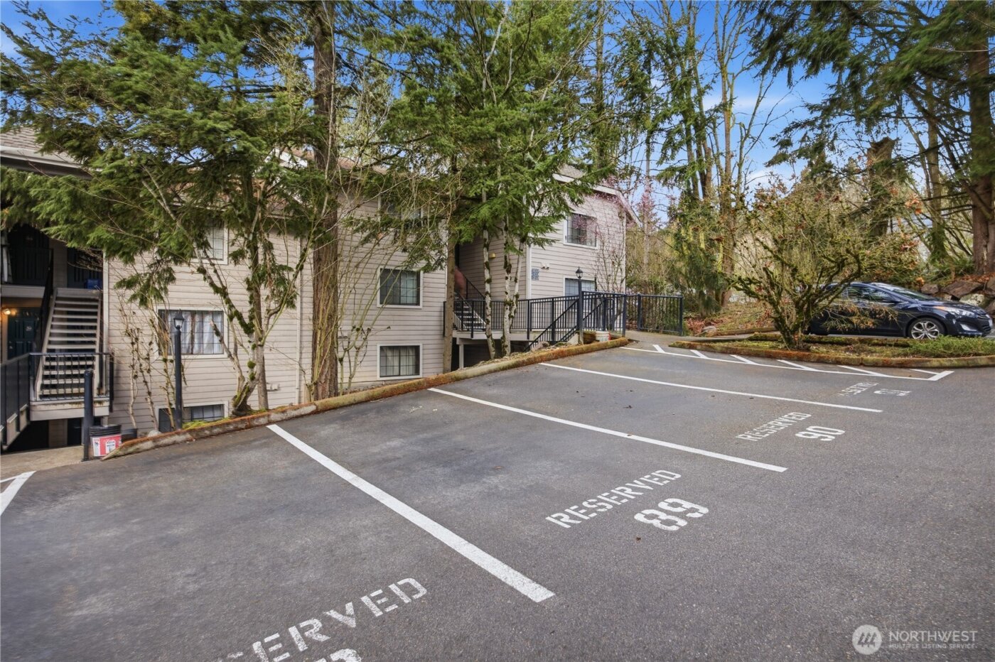 12515 NE 116th Street #B11, Kirkland, WA 98034