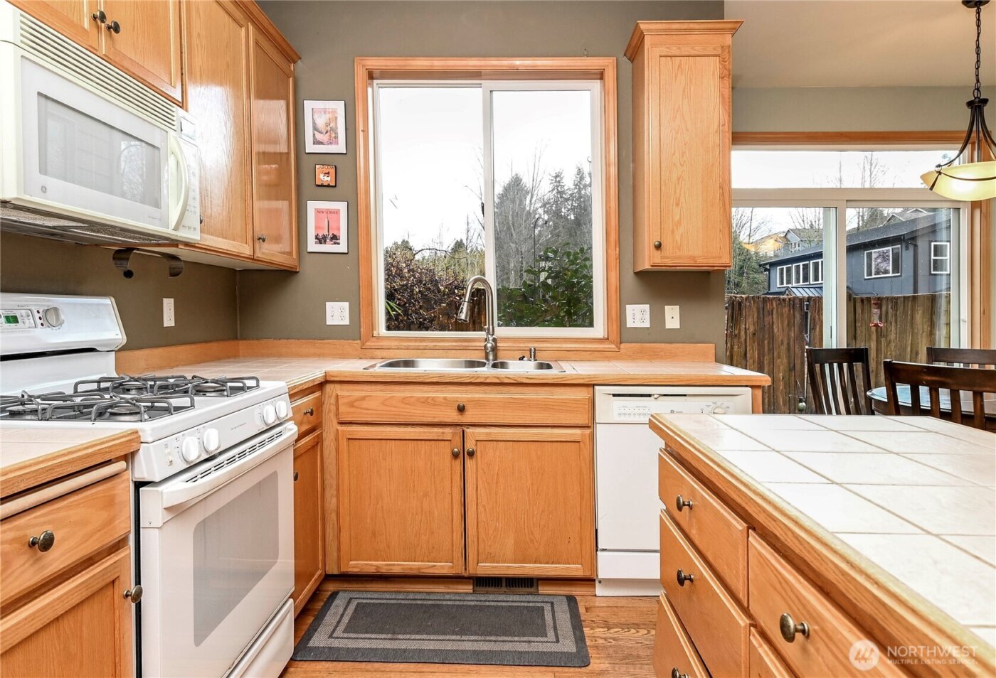 18323 10th Drive SE, Bothell, WA 98012