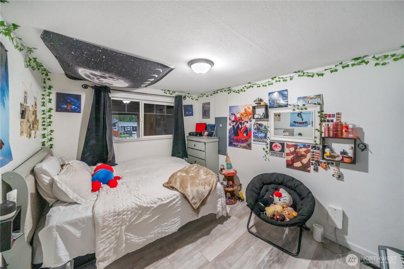 20827 59th Place W, Lynnwood, WA 98036