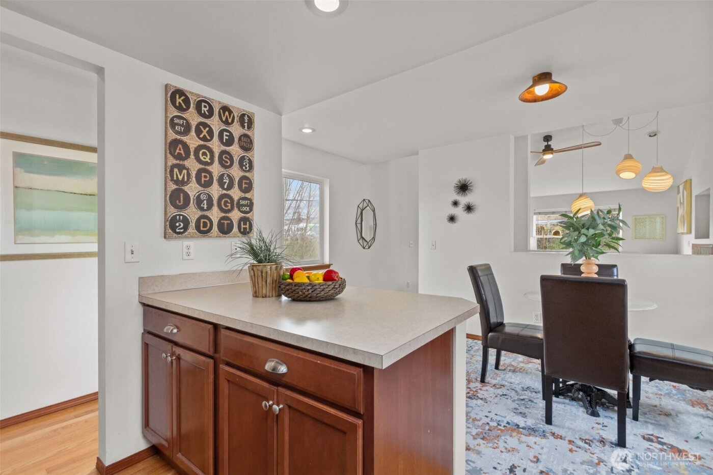 1450 S Donovan Street , Seattle, WA 98108