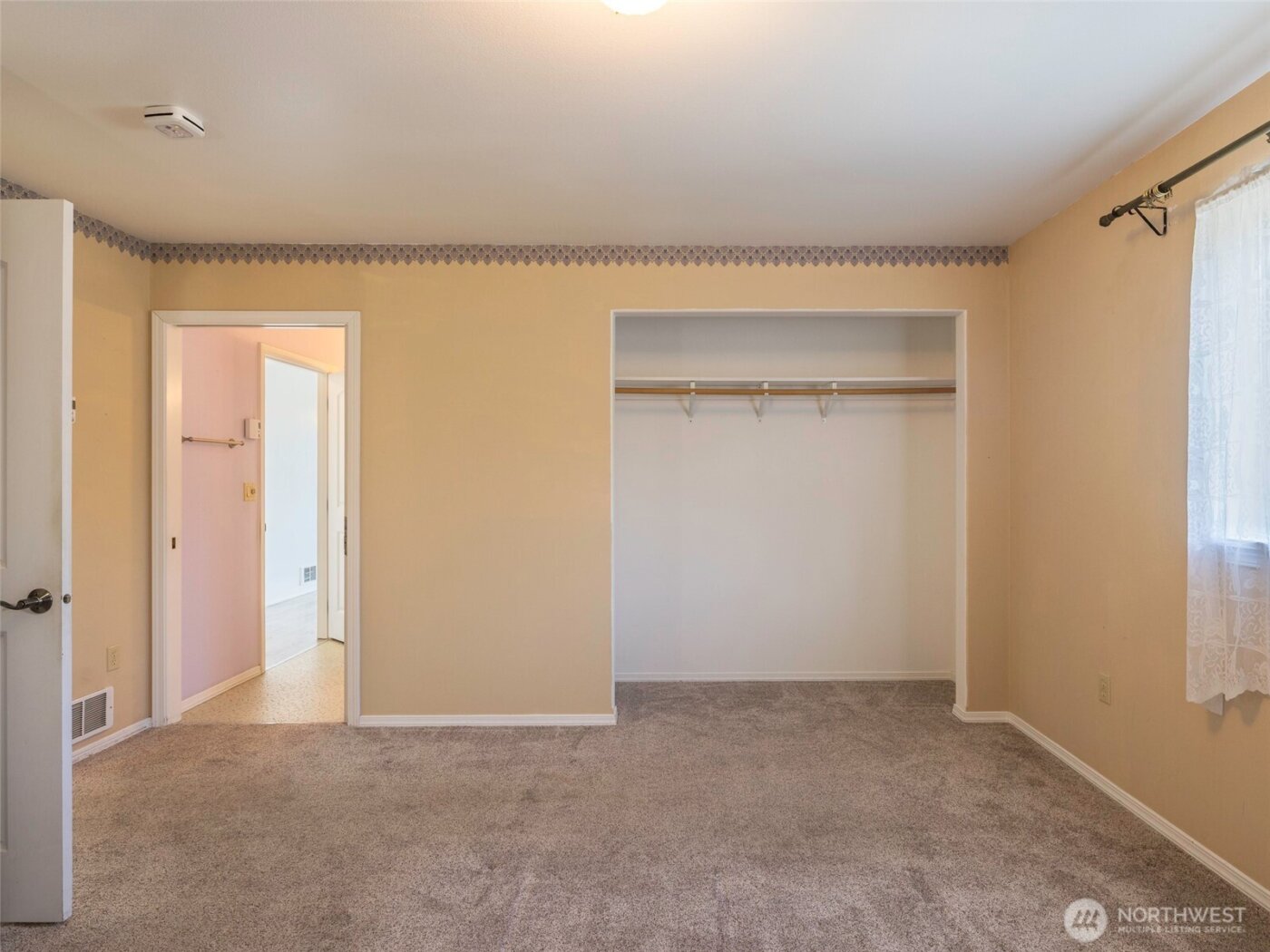 430 Whidby Avenue , Port Angeles, WA 98362