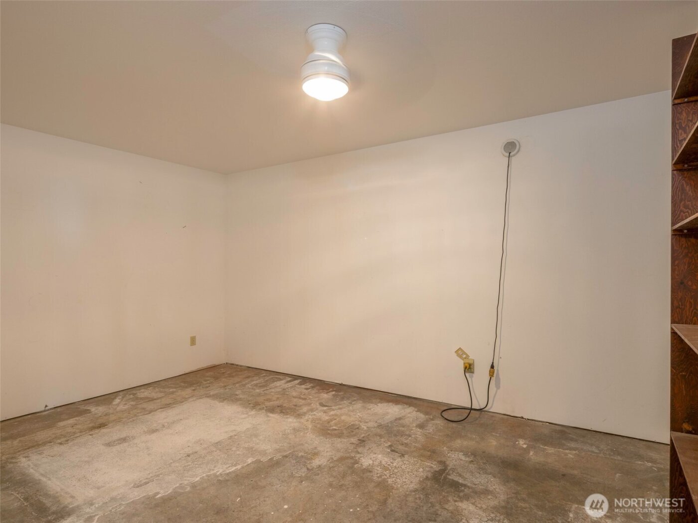 430 Whidby Avenue , Port Angeles, WA 98362